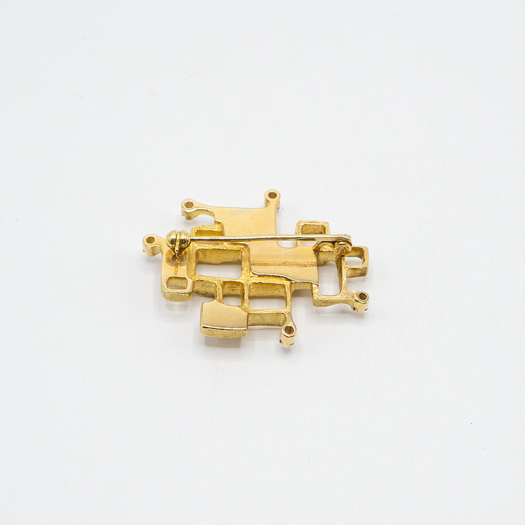 Diamond brooch